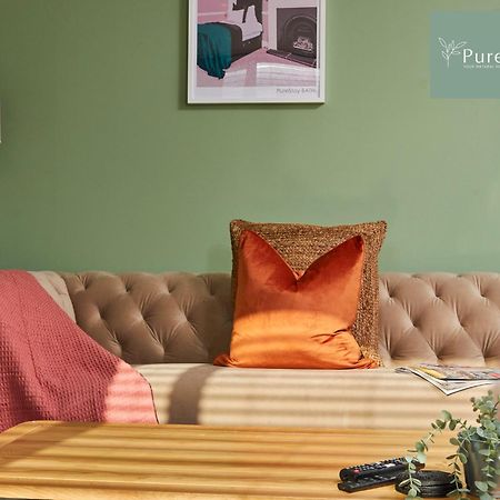 Superb House Manchester Near Etihad With Free Parking Sleeps 8 Экстерьер фото