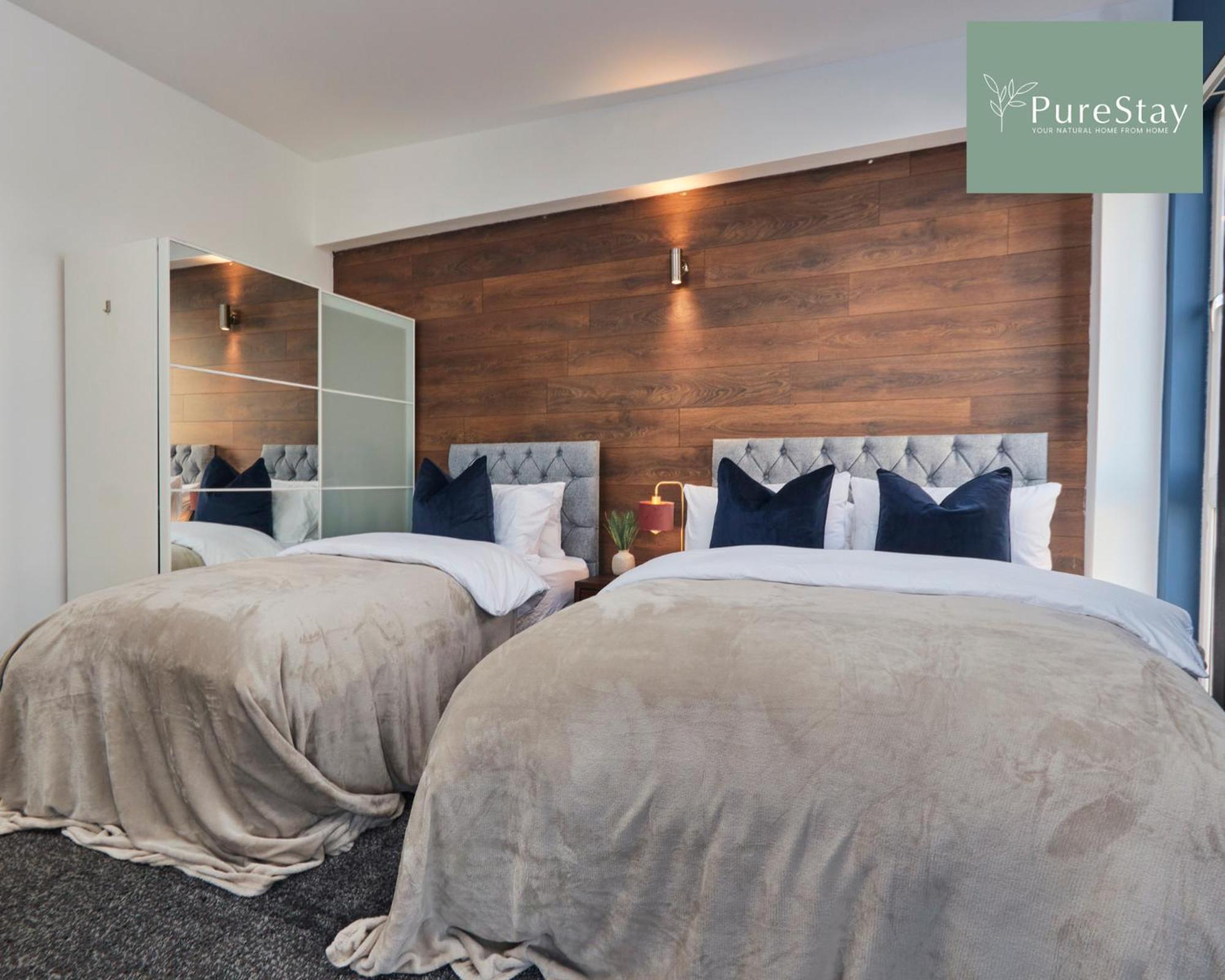 Superb House Manchester Near Etihad With Free Parking Sleeps 8 Экстерьер фото