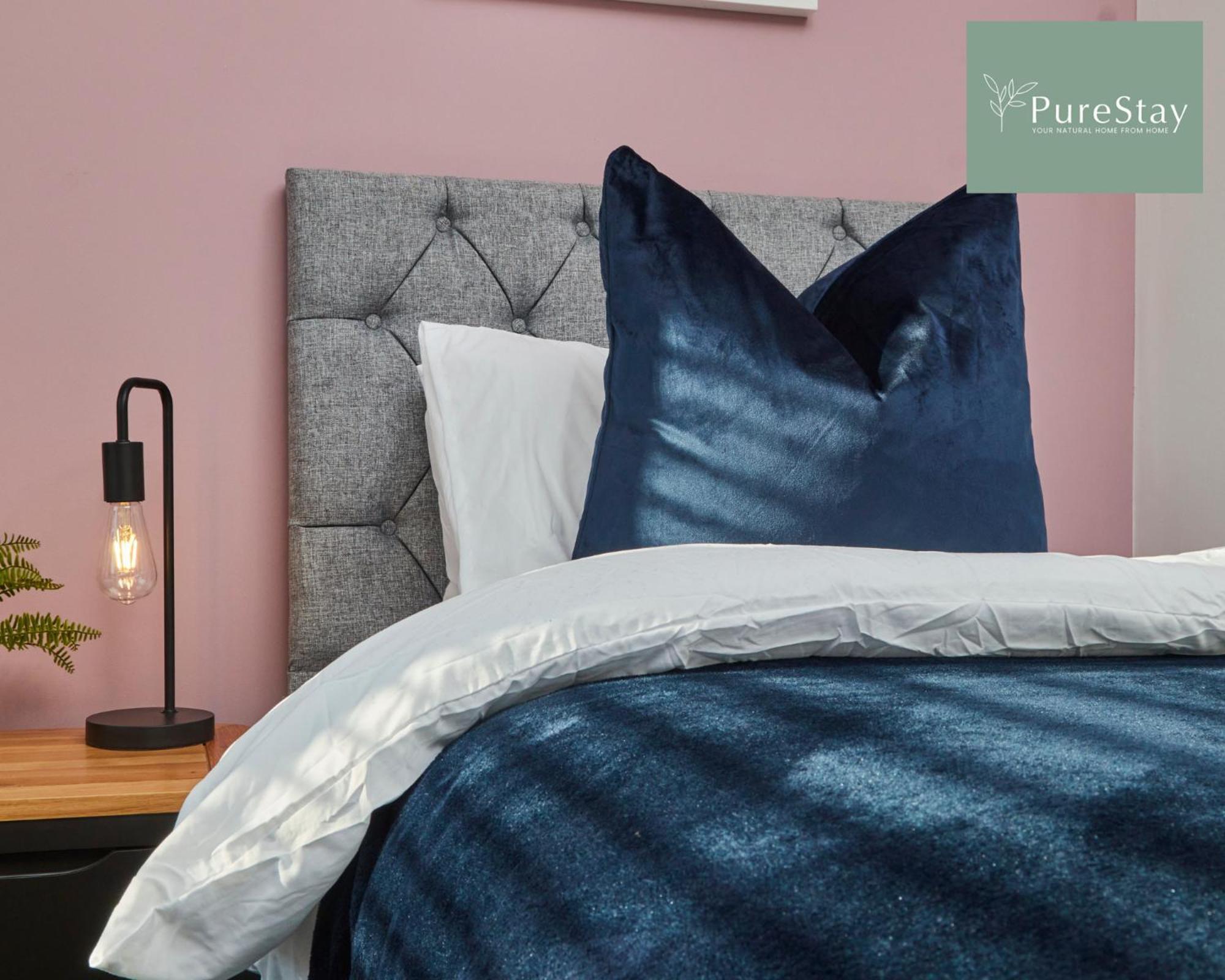 Superb House Manchester Near Etihad With Free Parking Sleeps 8 Экстерьер фото