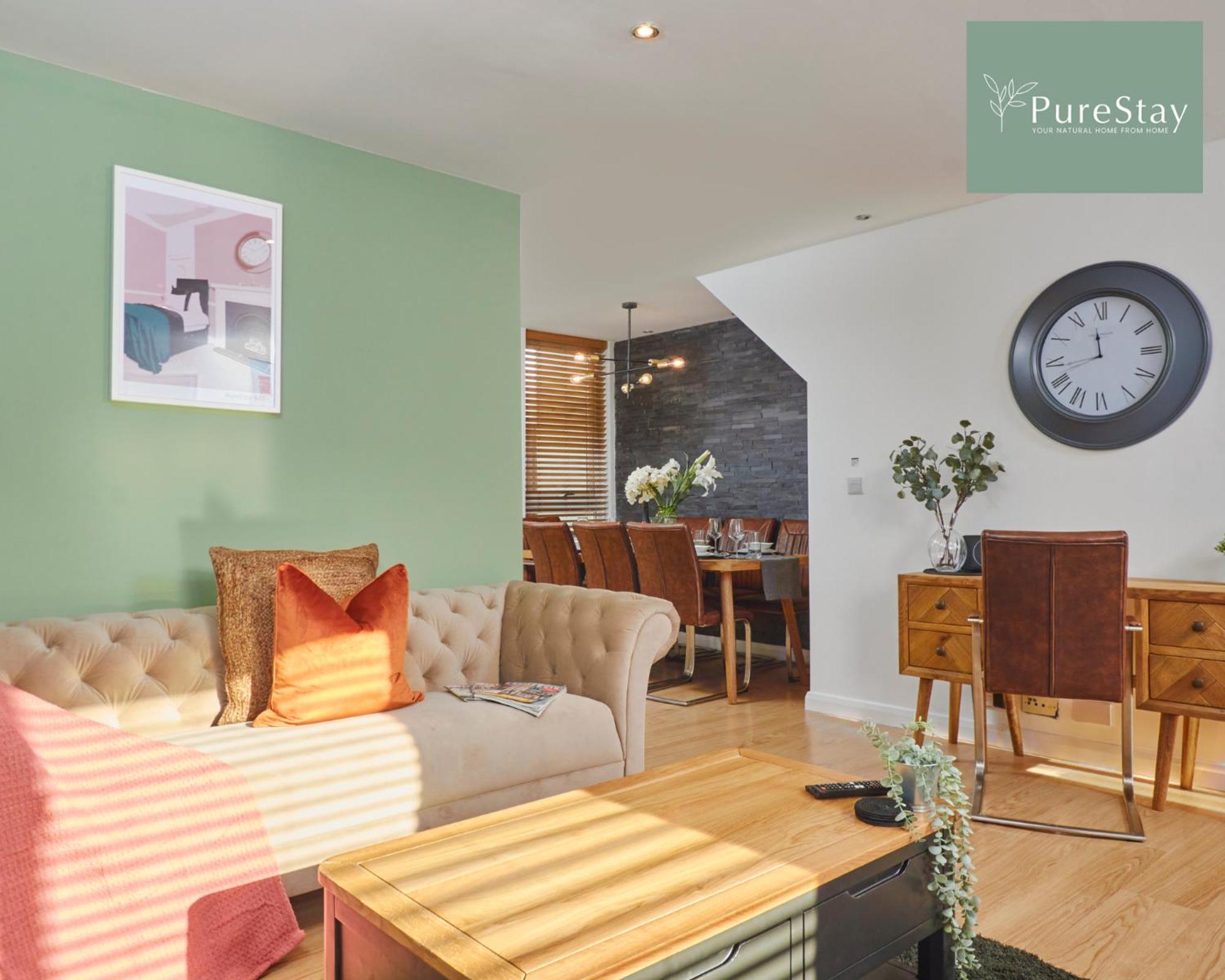 Superb House Manchester Near Etihad With Free Parking Sleeps 8 Экстерьер фото
