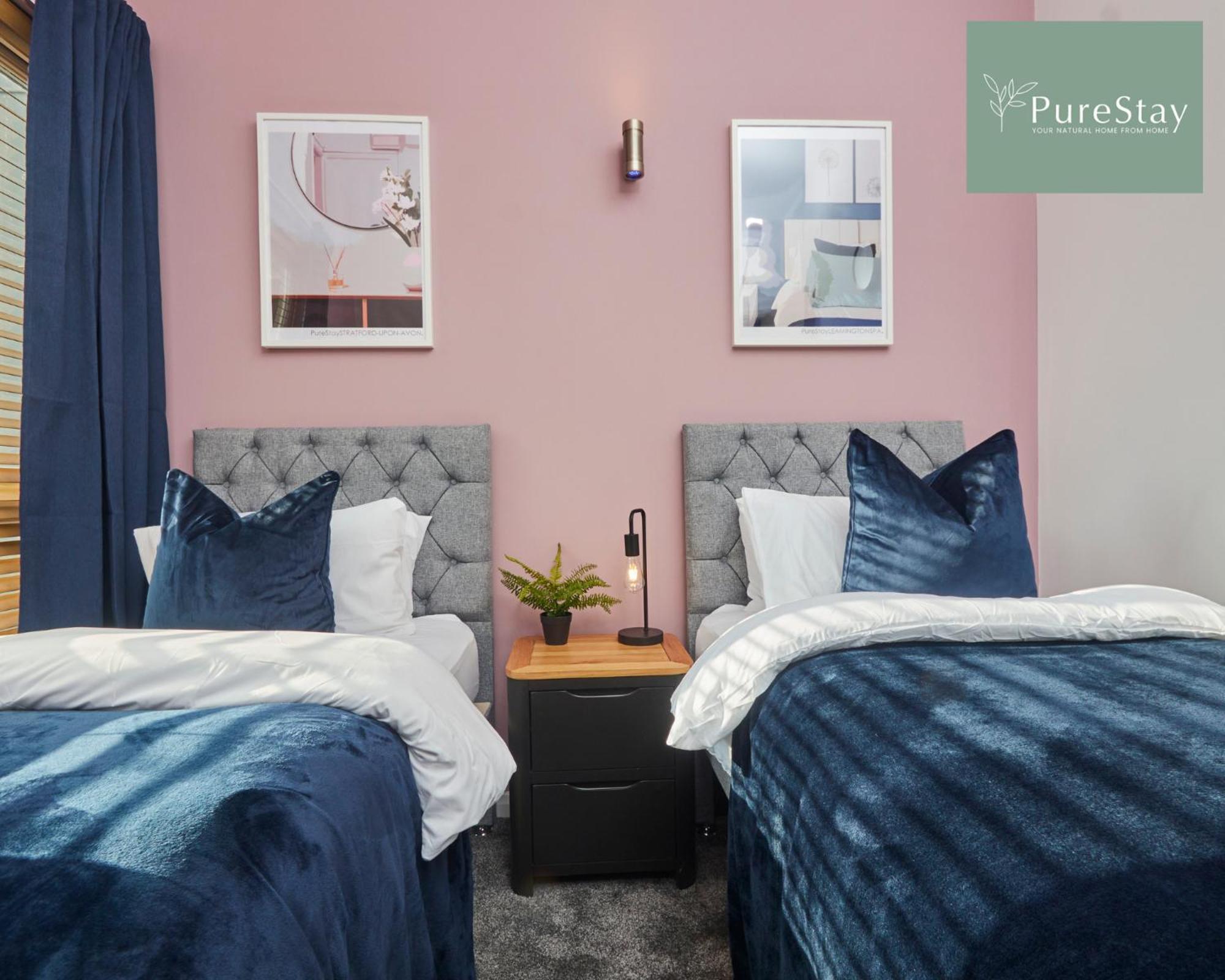 Superb House Manchester Near Etihad With Free Parking Sleeps 8 Экстерьер фото