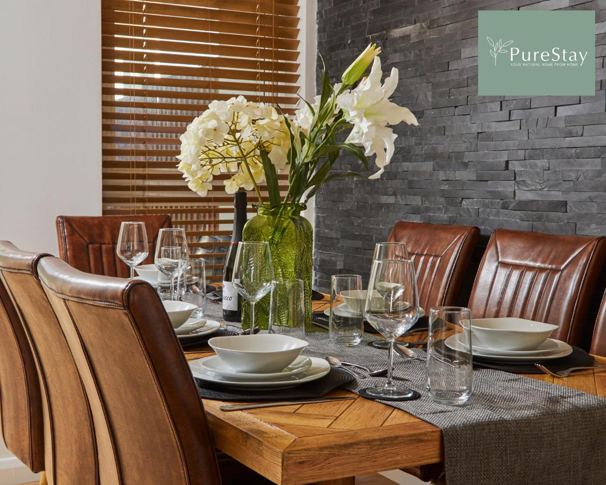 Superb House Manchester Near Etihad With Free Parking Sleeps 8 Экстерьер фото
